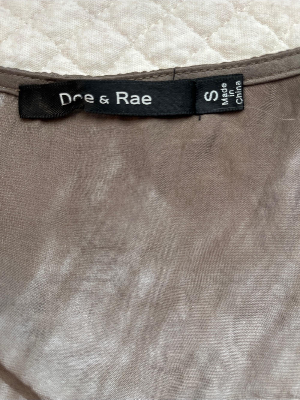 Doe & Rae wrap top size small - Picture 3 of 9
